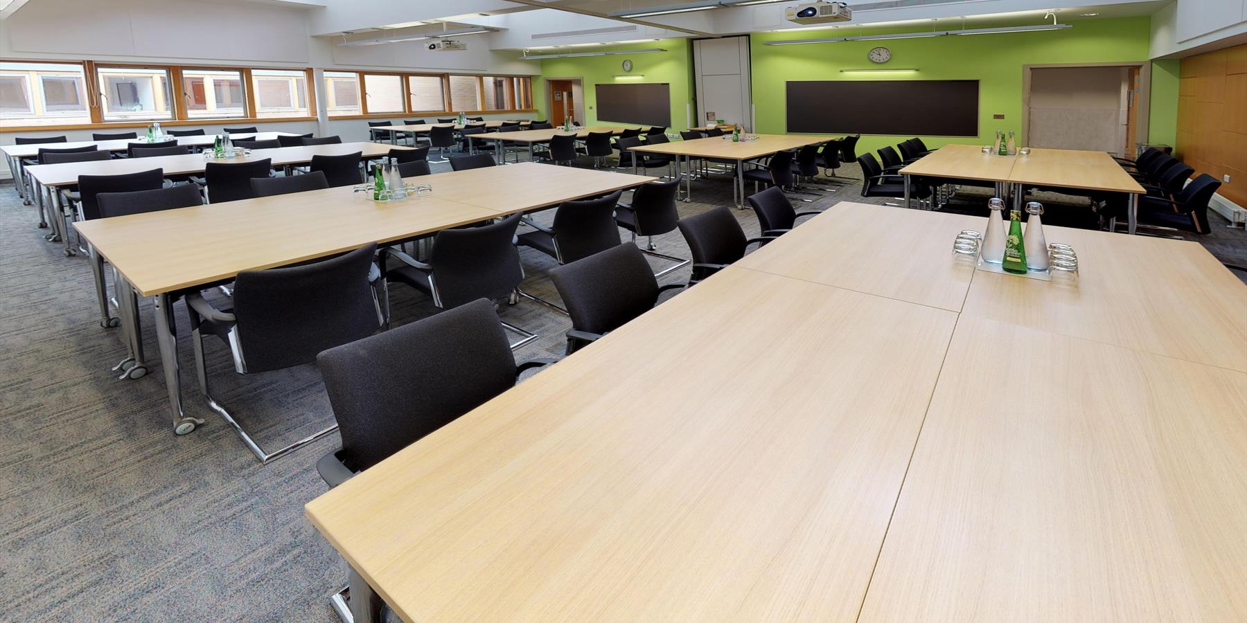 College Court Oak Cabaret Room