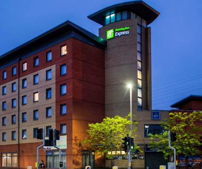 hi express exterior