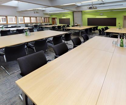 College Court Oak Cabaret Room